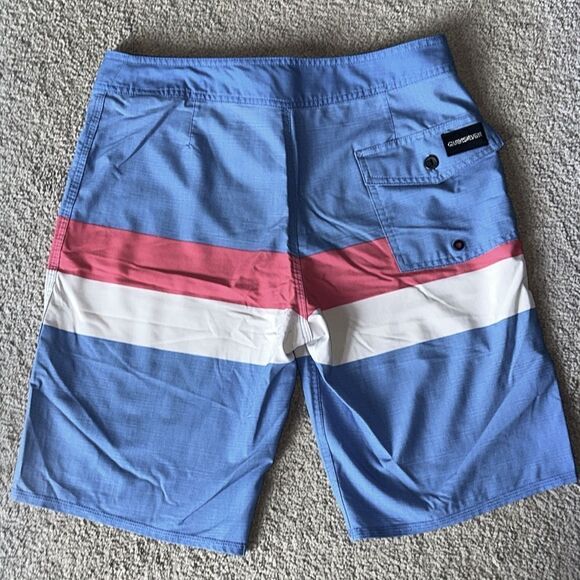Quiksilver High Line Men’s Board Shorts! - Picture 2 of 13